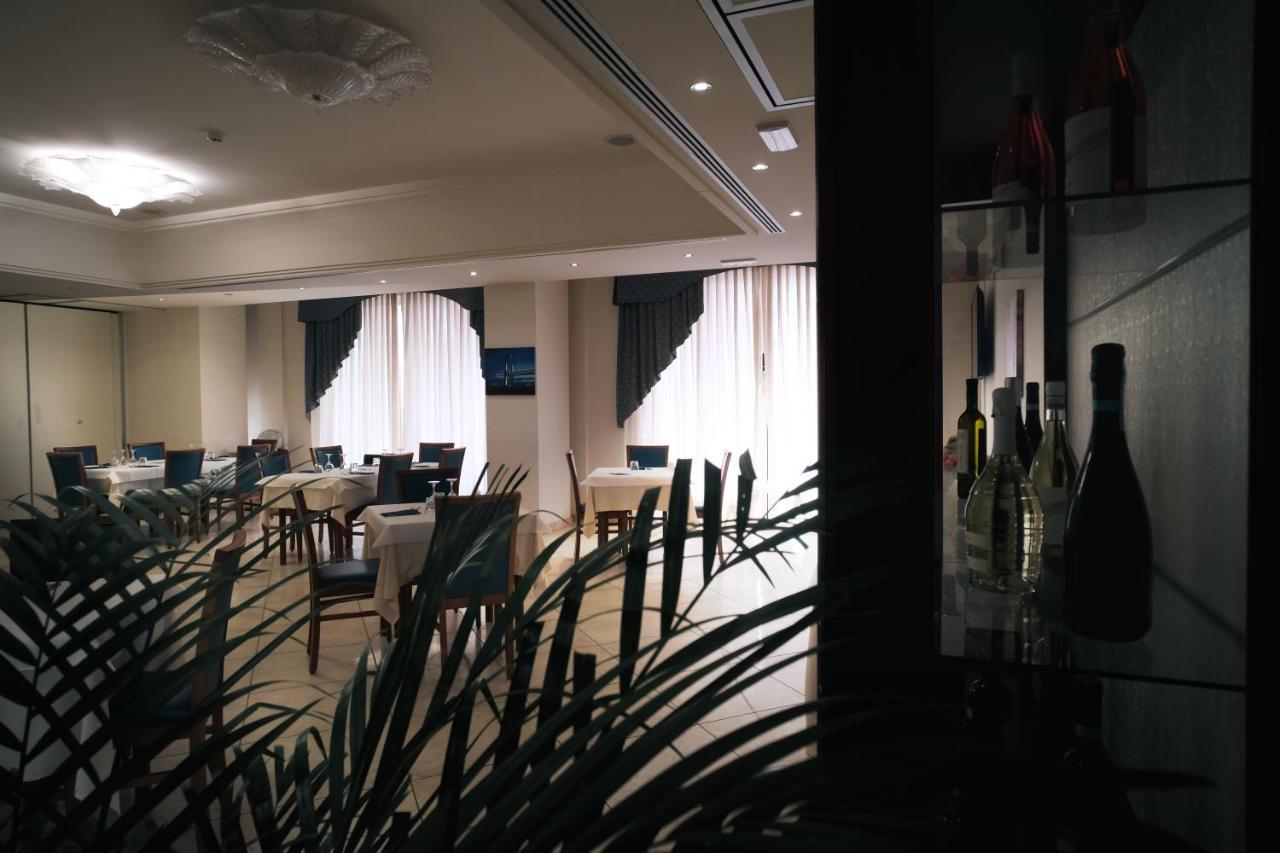 康恩得酒店 圣艾智德阿拉维 外观 照片